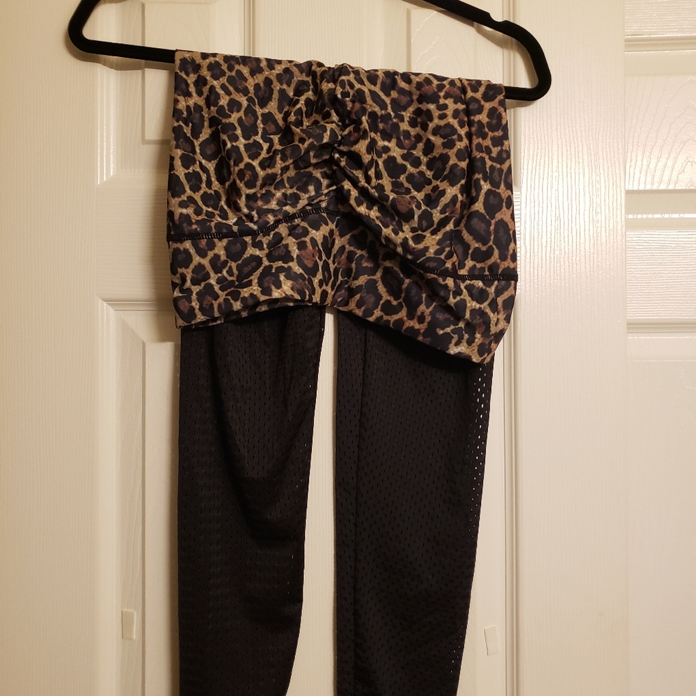Black & cheetah leggings